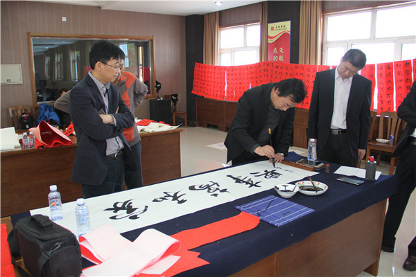 伊春市藝術團送文化到光明