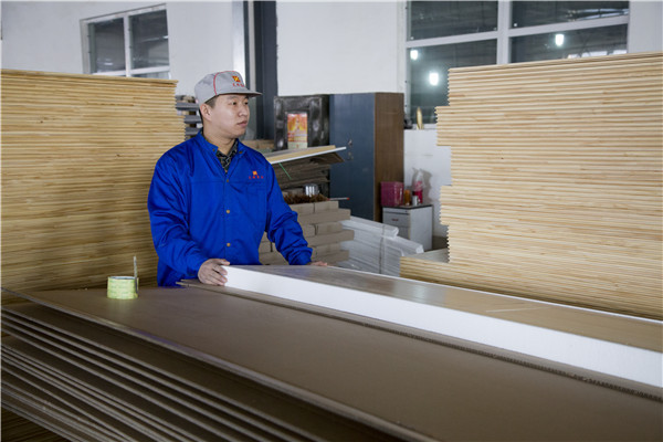 伊春市藝術團送文化到光明