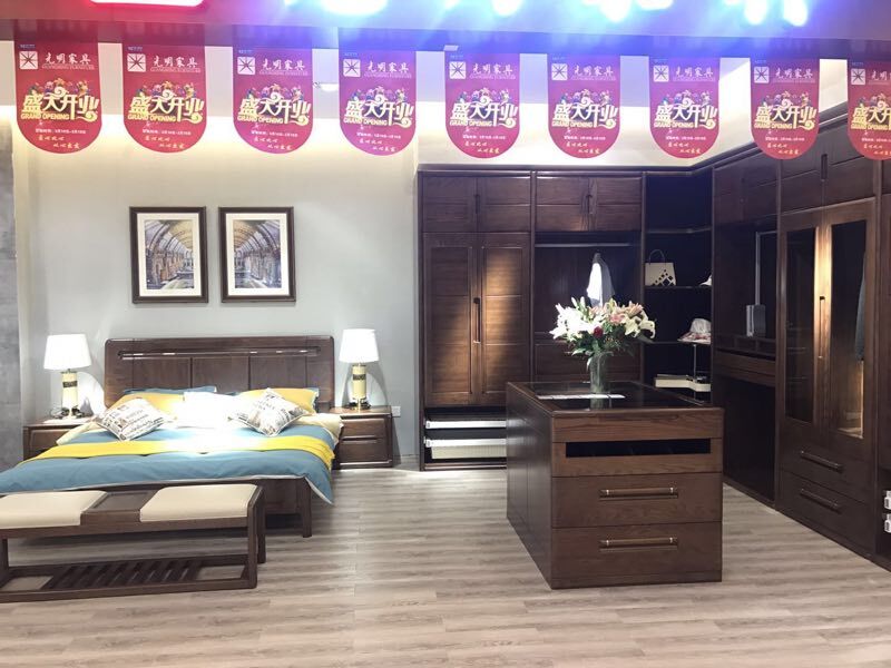光明家具昆明實(shí)體店盛大開業(yè)，好禮送不停