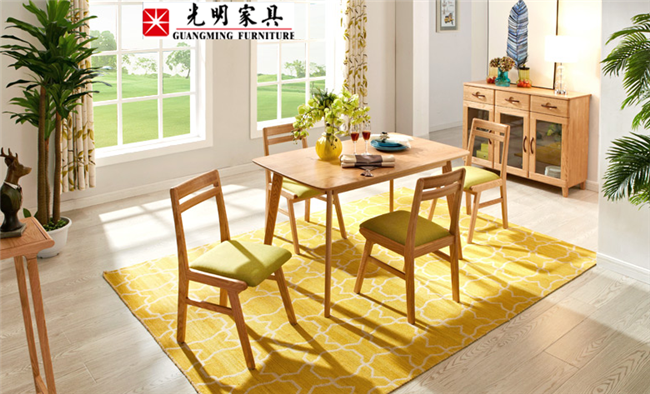 實(shí)木餐桌知多少，選購攻略學(xué)起來
