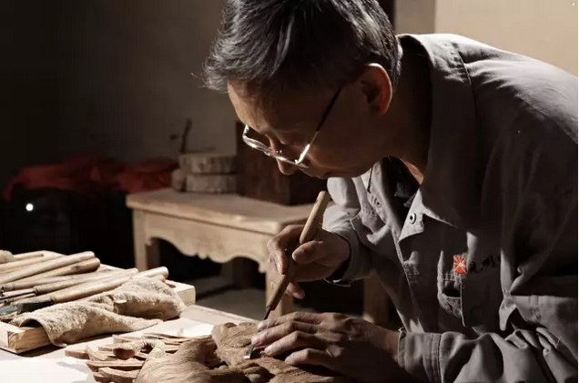 為什么實(shí)木家具也有味道？這些氣味對(duì)人體有害么？