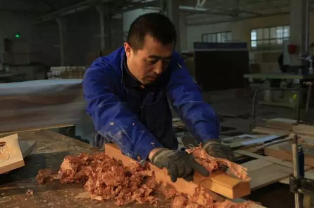 實木家具好不好要從出身看品質(zhì)，實木家具生產(chǎn)加工的基本流程竟如此復雜