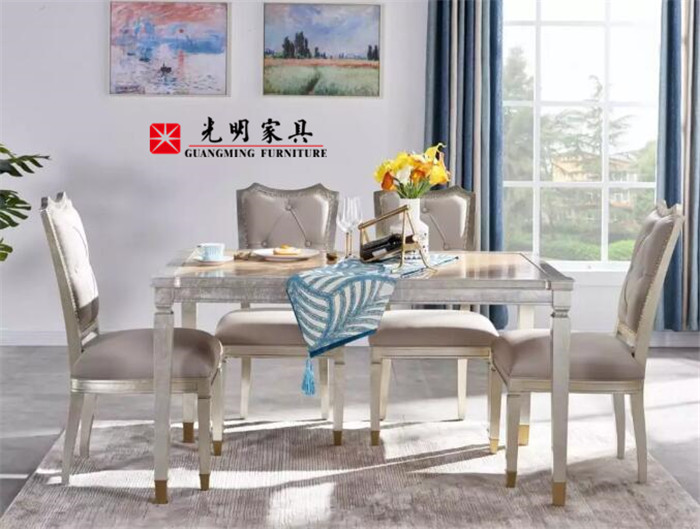點綴的重要性你了解嗎？來看看餐廳實木家具裝點效果吧！