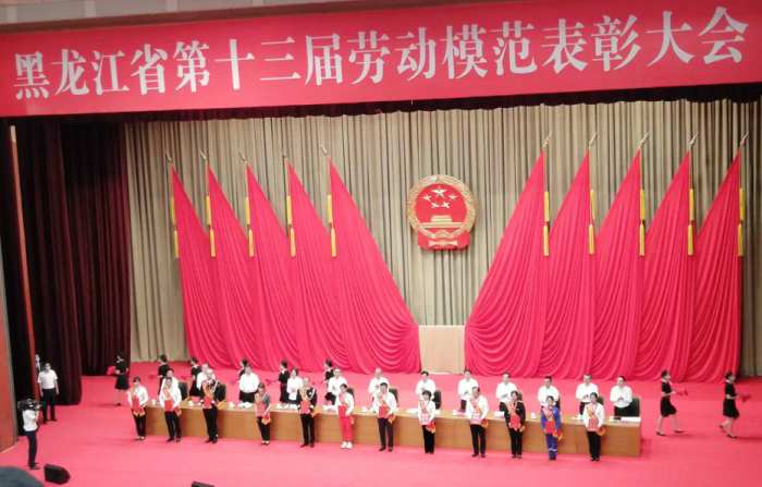 學(xué)習(xí)勞模精神光明員工姜曉明：省級(jí)勞動(dòng)模榮耀歸來(lái)