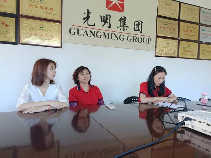 光明暖人心：“金秋助學(xué)”項(xiàng)目累計(jì)助349名職工子女入學(xué)追夢(mèng)！
